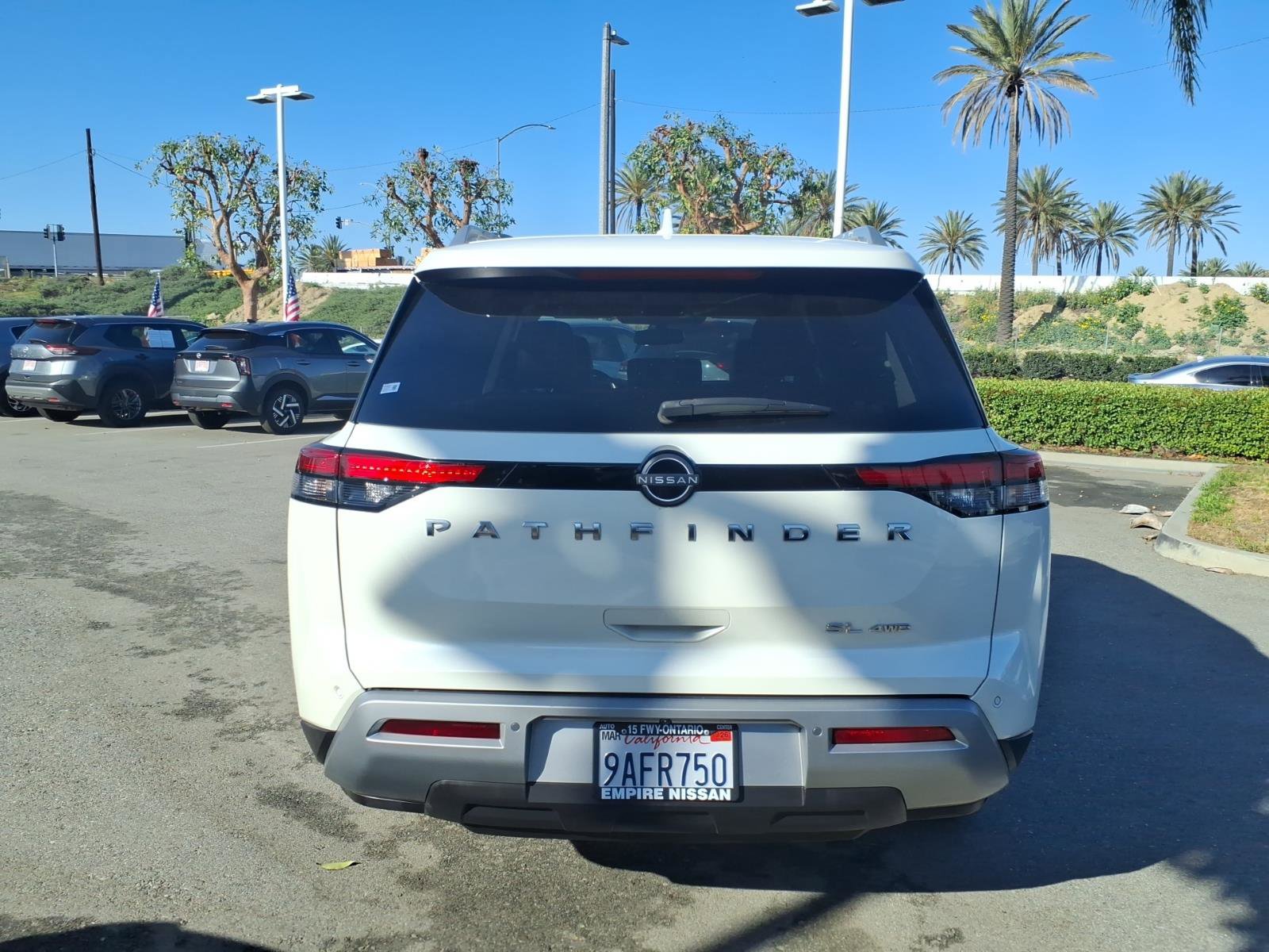 Certified 2022 Nissan Pathfinder SL w/ Cargo Package AWD/4WD image 8