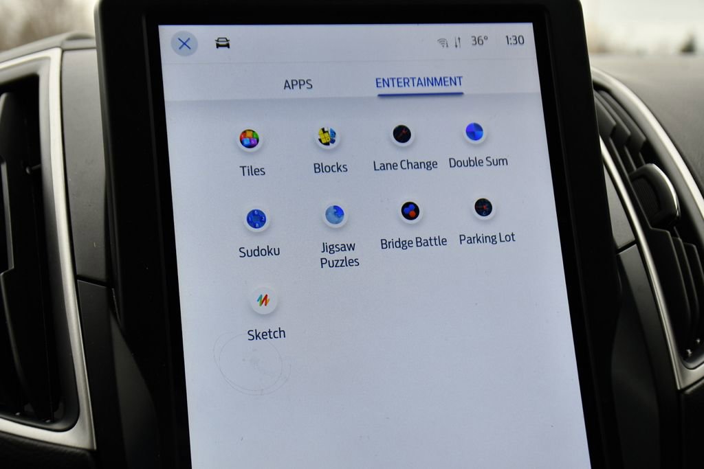 Used 2024 Ford Edge SEL w/ Convenience Package image 34