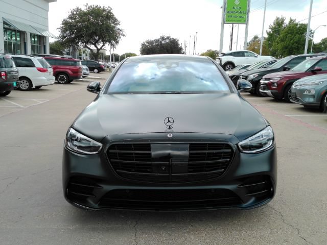 Used 2023 Mercedes-Benz S 580 4MATIC Sedan image 3