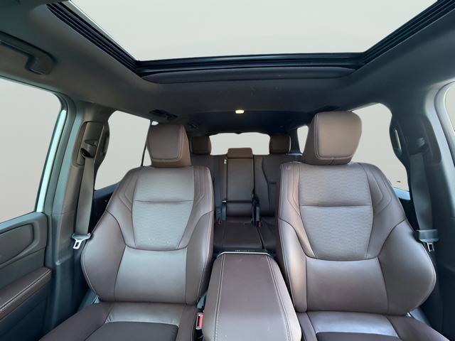 Used 2024 Toyota Land Cruiser image 28