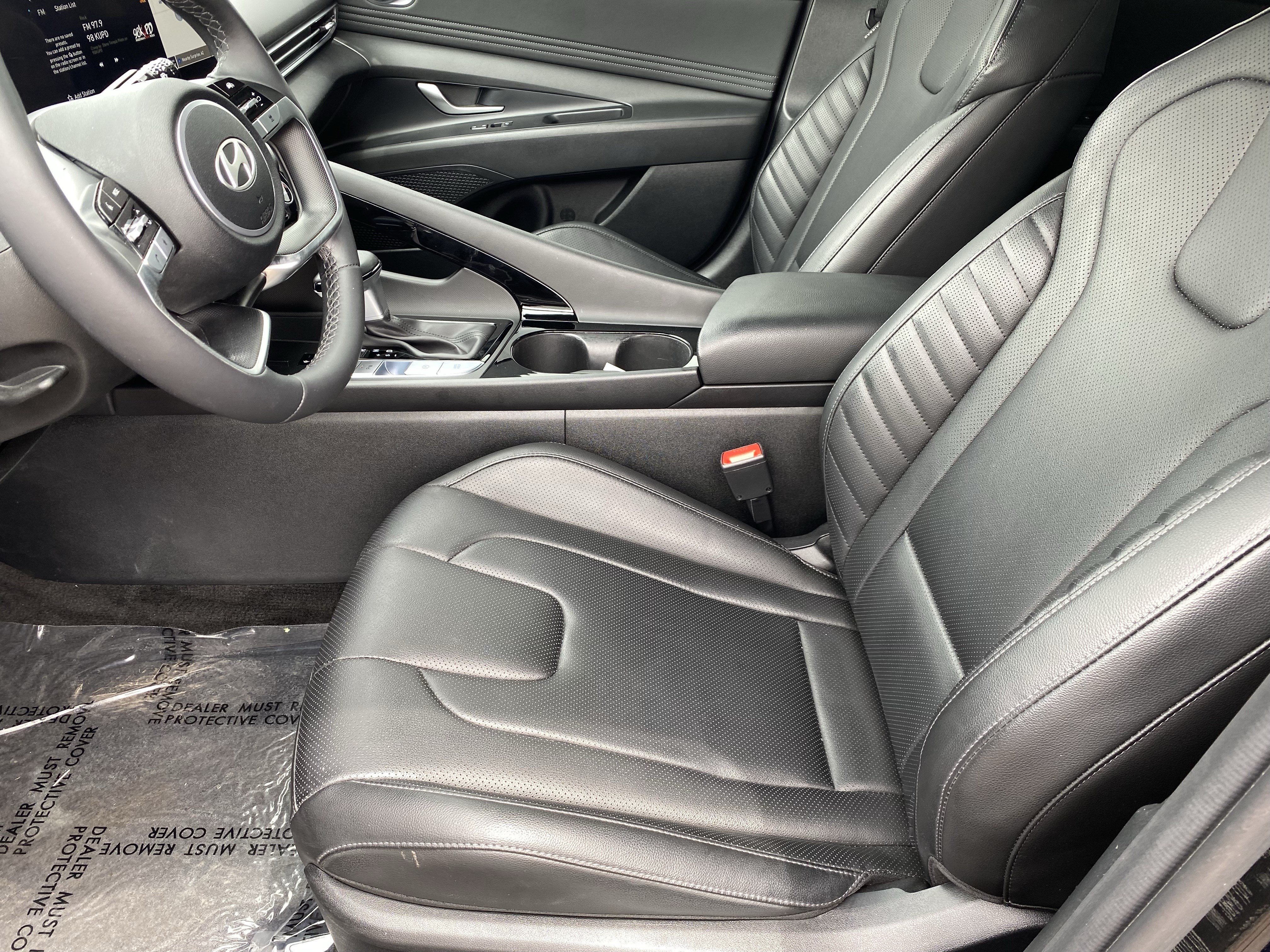 Certified 2024 Hyundai Elantra Limited FWD image 16
