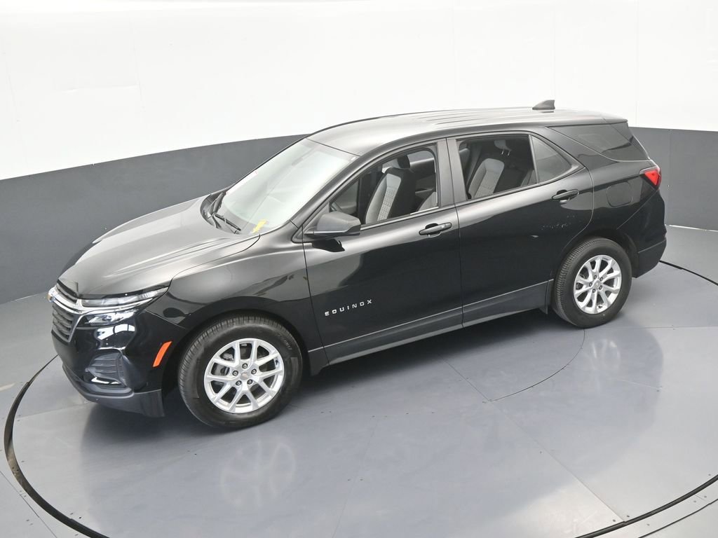 Used 2023 Chevrolet Equinox LS FWD image 39