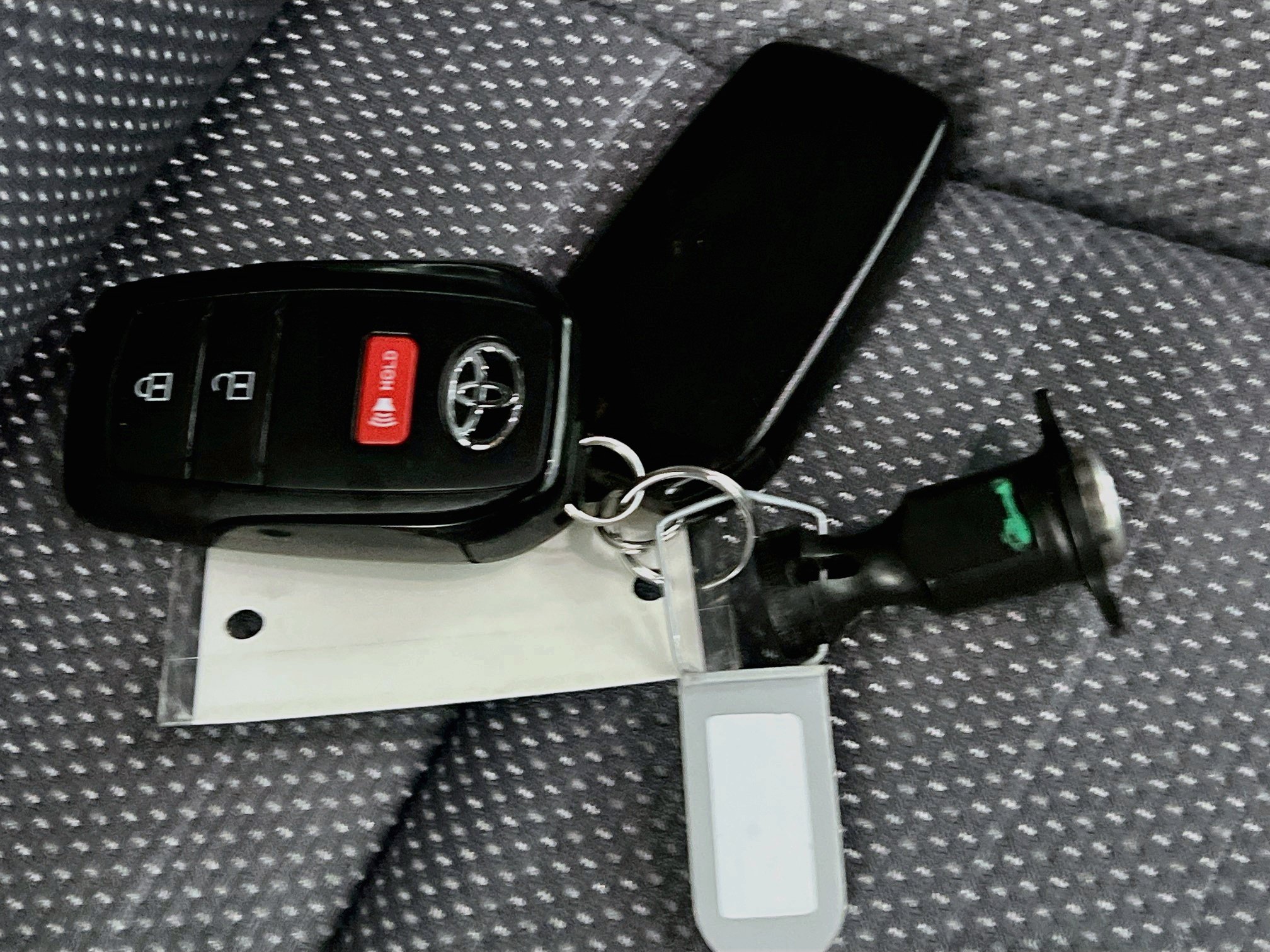 Used 2024 Toyota Corolla Cross AWD Hybrid image 36