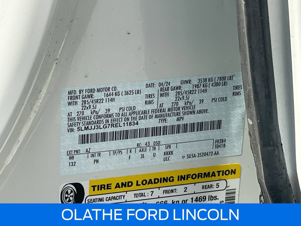 Certified 2024 Lincoln Navigator L Reserve AWD/4WD image 22