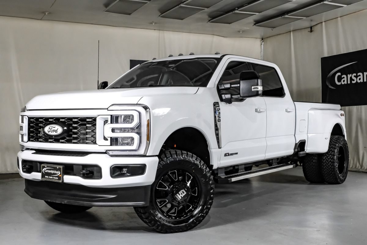 Used 2026 Ford F350 Lariat AWD/4WD image 5