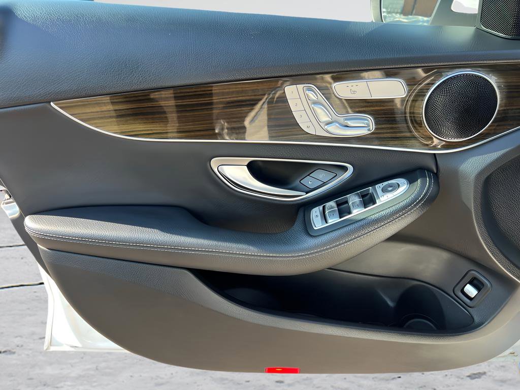 Used 2018 Mercedes-Benz C 300 Sedan image 37