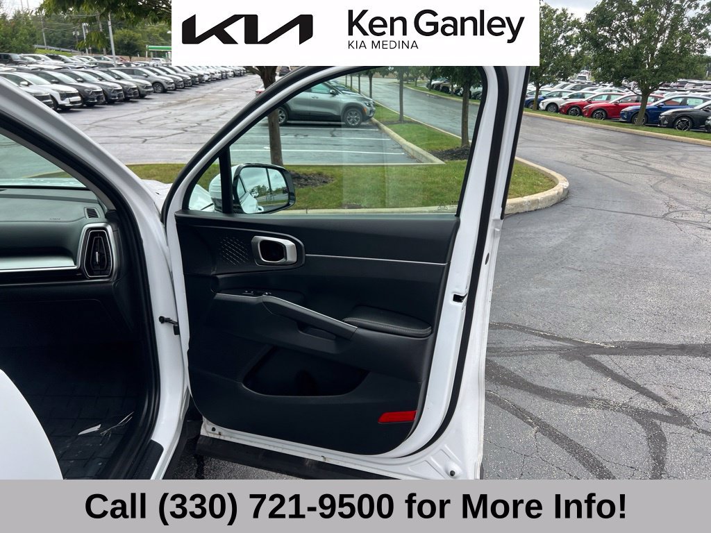 Certified 2026 Kia Sorento LX FWD image 55