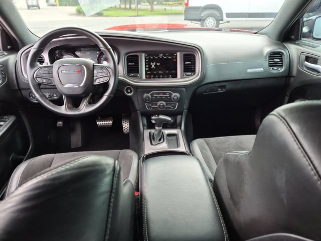 Used 2022 Dodge Charger R/T w/ Plus Group RWD image 28