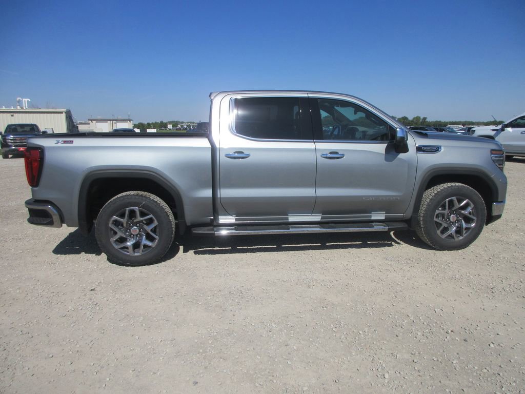 New 2026 GMC Sierra 1500 SLT w/ SLT Premium Package AWD/4WD image 3