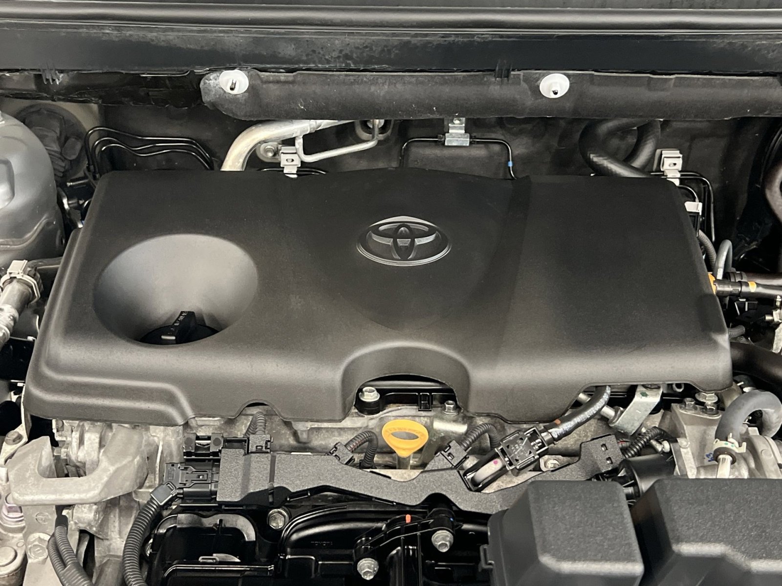 Used 2024 Toyota RAV4 LE image 25