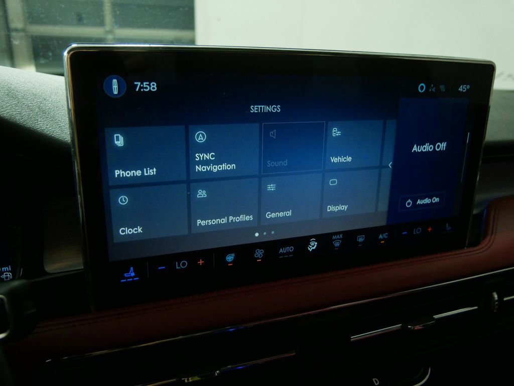 Used 2025 Lincoln Corsair Grand Touring w/ Equipment Group 301A image 22