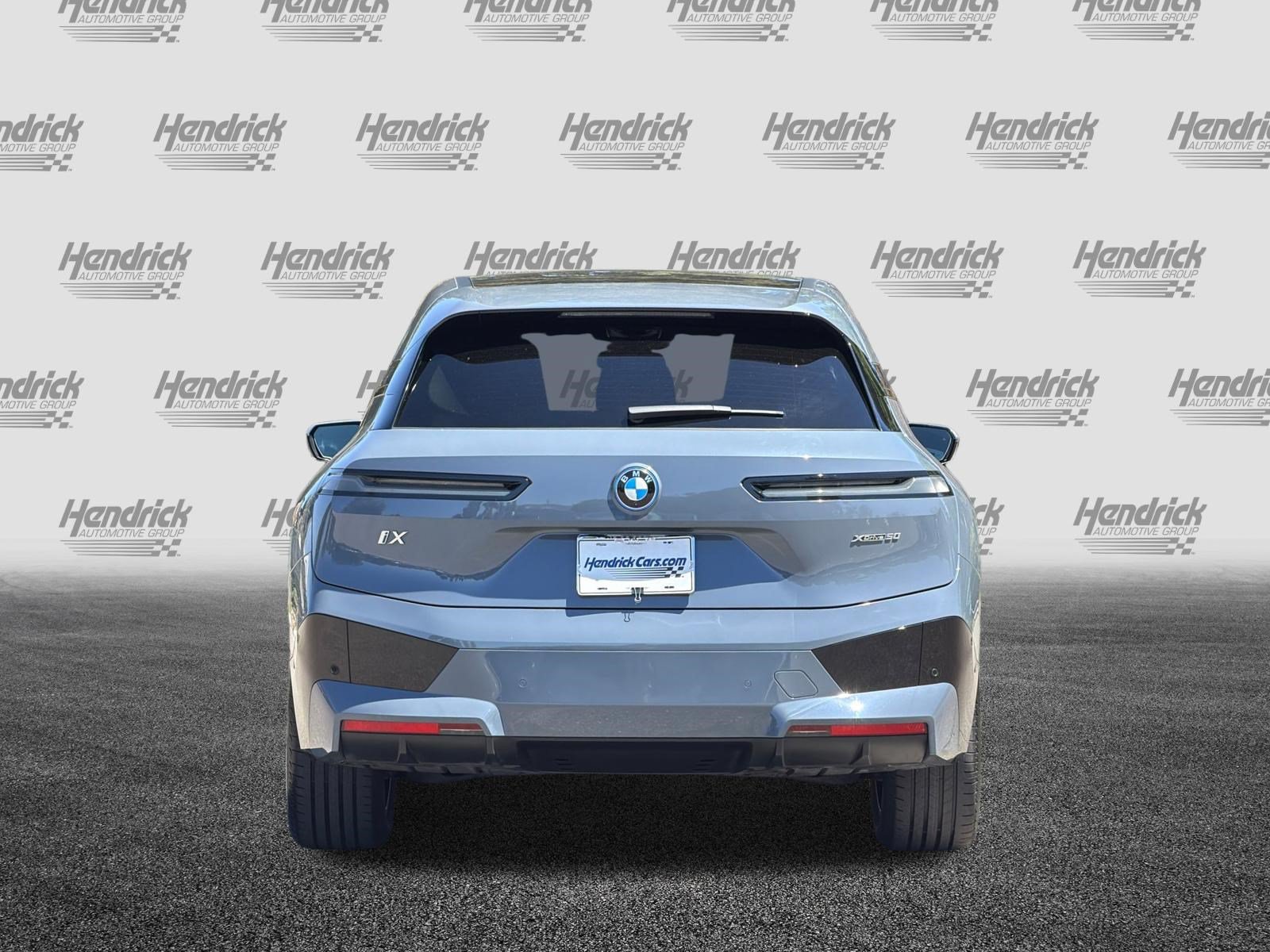 Used 2024 BMW iX xDrive50 w/ Premium Package AWD/4WD image 6