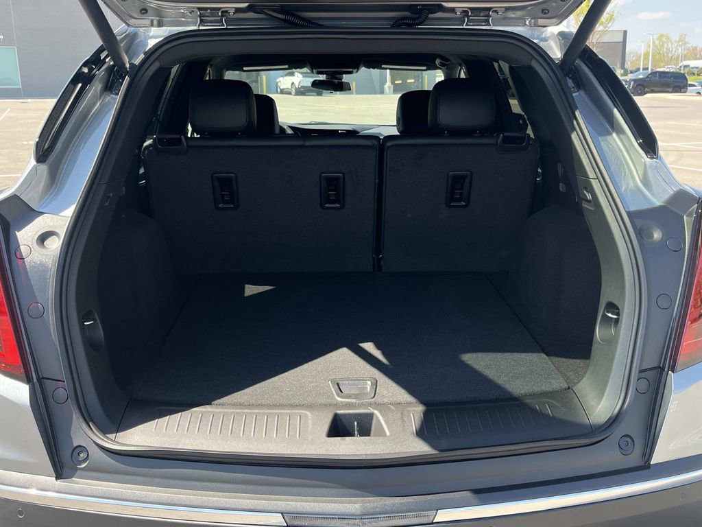 New 2026 Cadillac XT5 Luxury FWD image 11