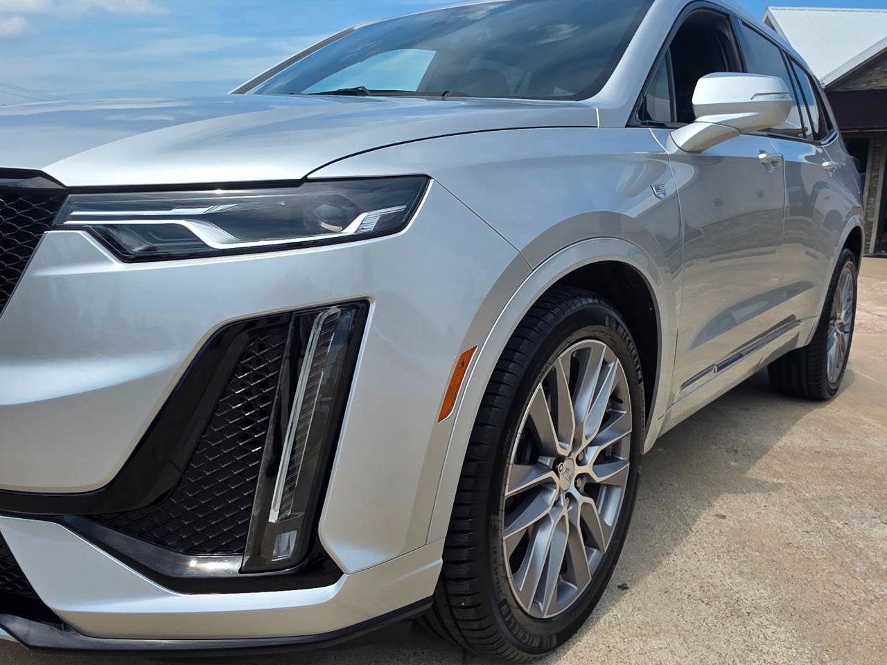 Used 2020 Cadillac XT6 Sport w/ LPO, Floor Liner Package AWD/4WD image 31