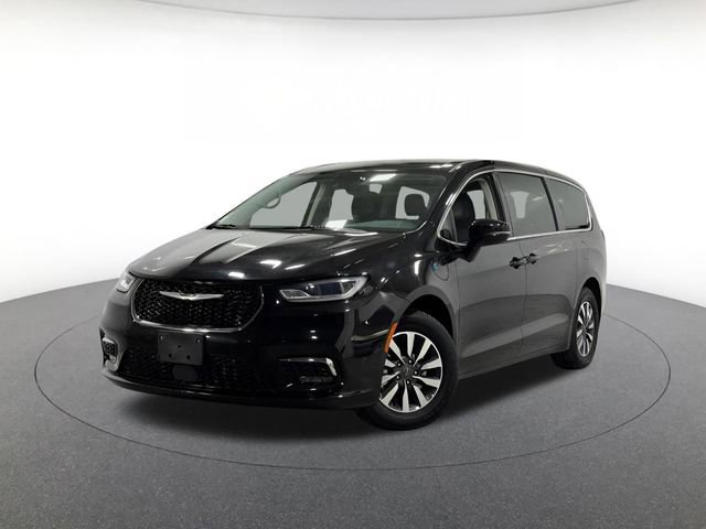Used 2024 Chrysler Pacifica Limited FWD image 1