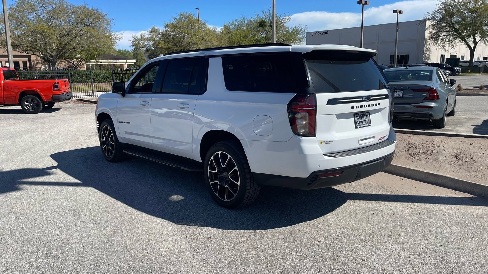 Used 2024 Chevrolet Suburban RST w/ Luxury Package image 56