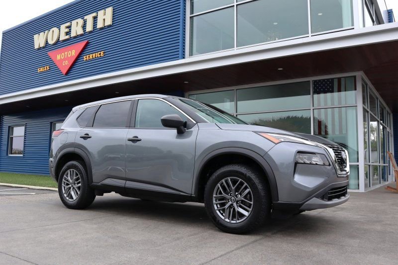 Used 2023 Nissan Rogue S image 1