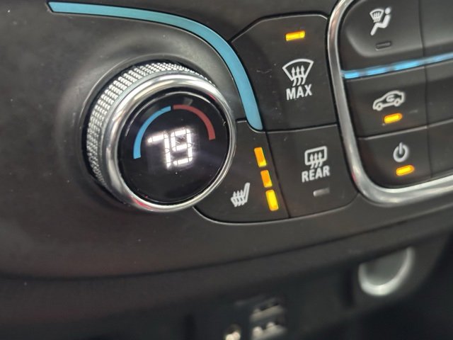 Used 2020 Chevrolet Traverse LT w/ LT Premium Package image 33