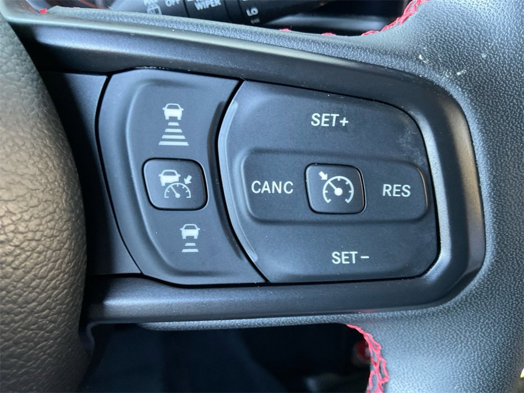 Used 2024 Jeep Wrangler Unlimited Rubicon w/ Technology Group image 31