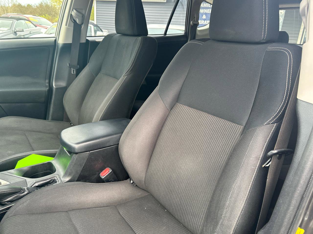 Used 2014 Toyota RAV4 XLE AWD/4WD image 16