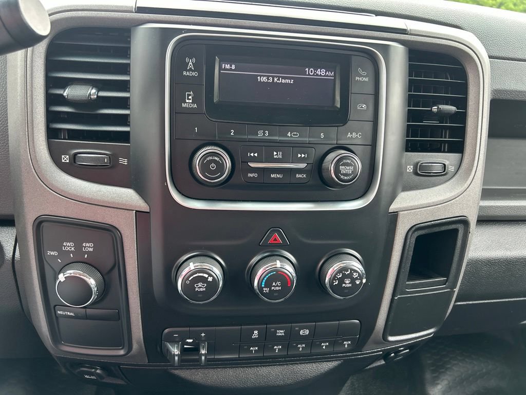 Used 2018 RAM 3500 Tradesman w/ Chrome Appearance Group AWD/4WD image 11