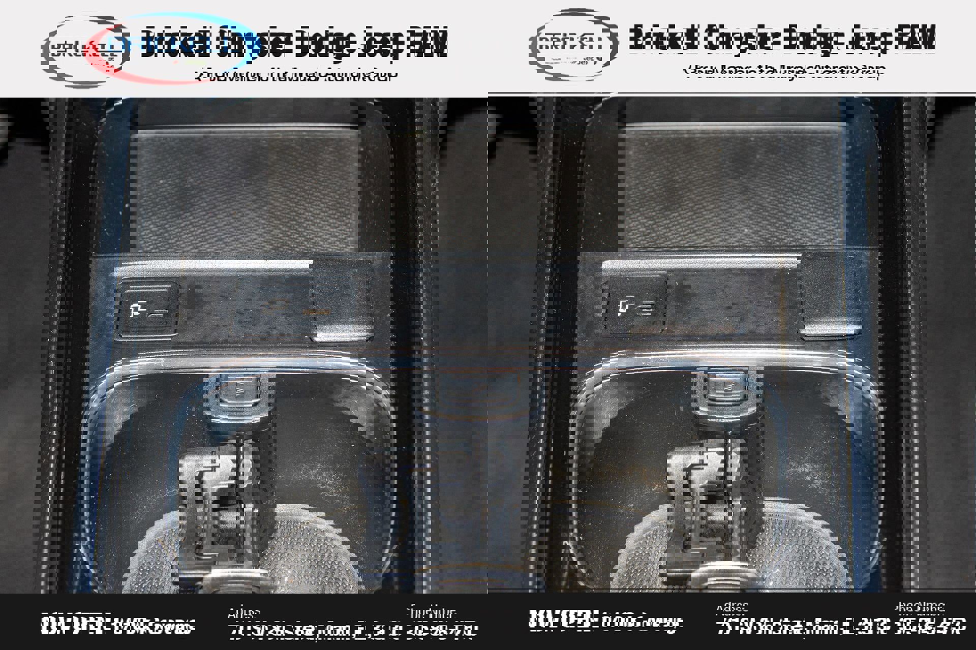 Used 2021 Mercedes-Benz GLB 250 4MATIC w/ Premium Package image 24