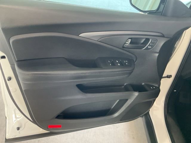 Certified 2023 Honda Passport EX-L image 5