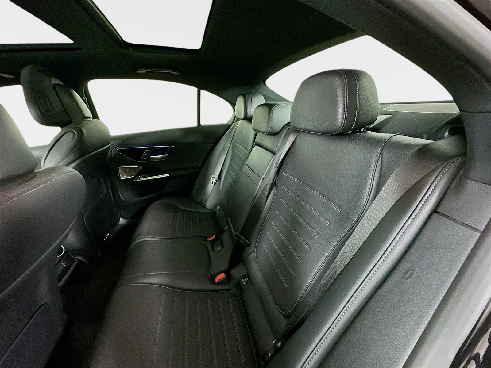 Certified 2024 Mercedes-Benz C 300 4MATIC Sedan image 31