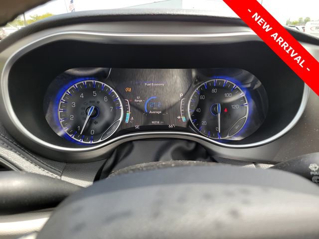 Used 2019 Chrysler Pacifica Limited FWD image 8