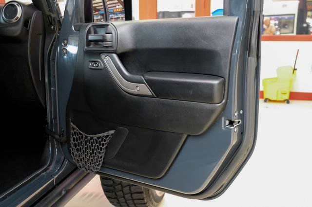 Used 2017 Jeep Wrangler Unlimited Sport AWD/4WD image 44