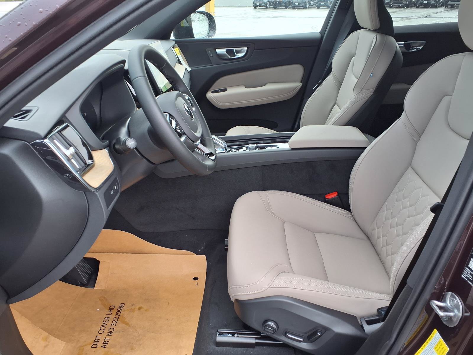 New 2026 Volvo XC60 T8 Core w/ Protection Package Premier AWD/4WD image 13