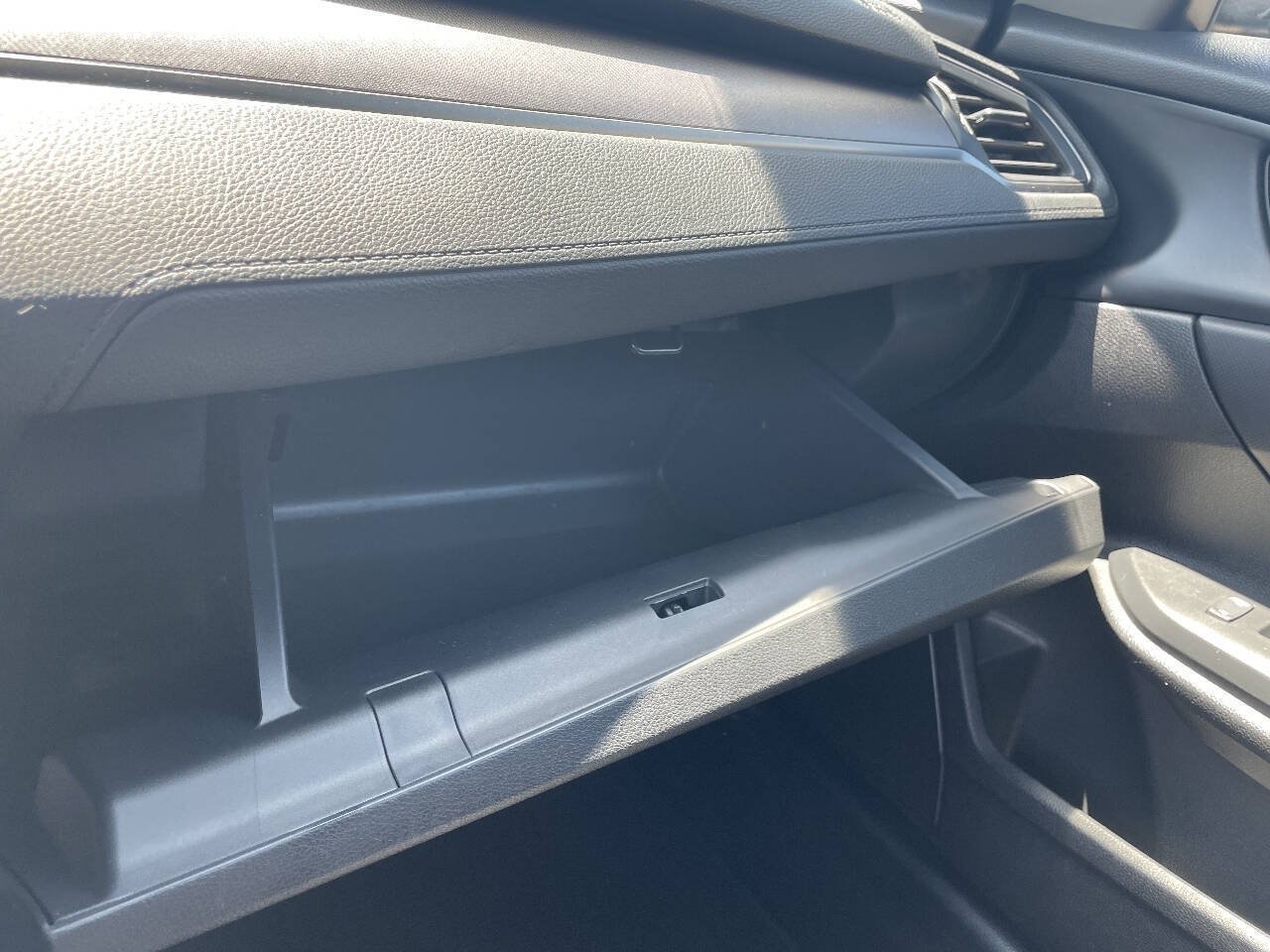 Used 2018 Honda Civic LX image 25