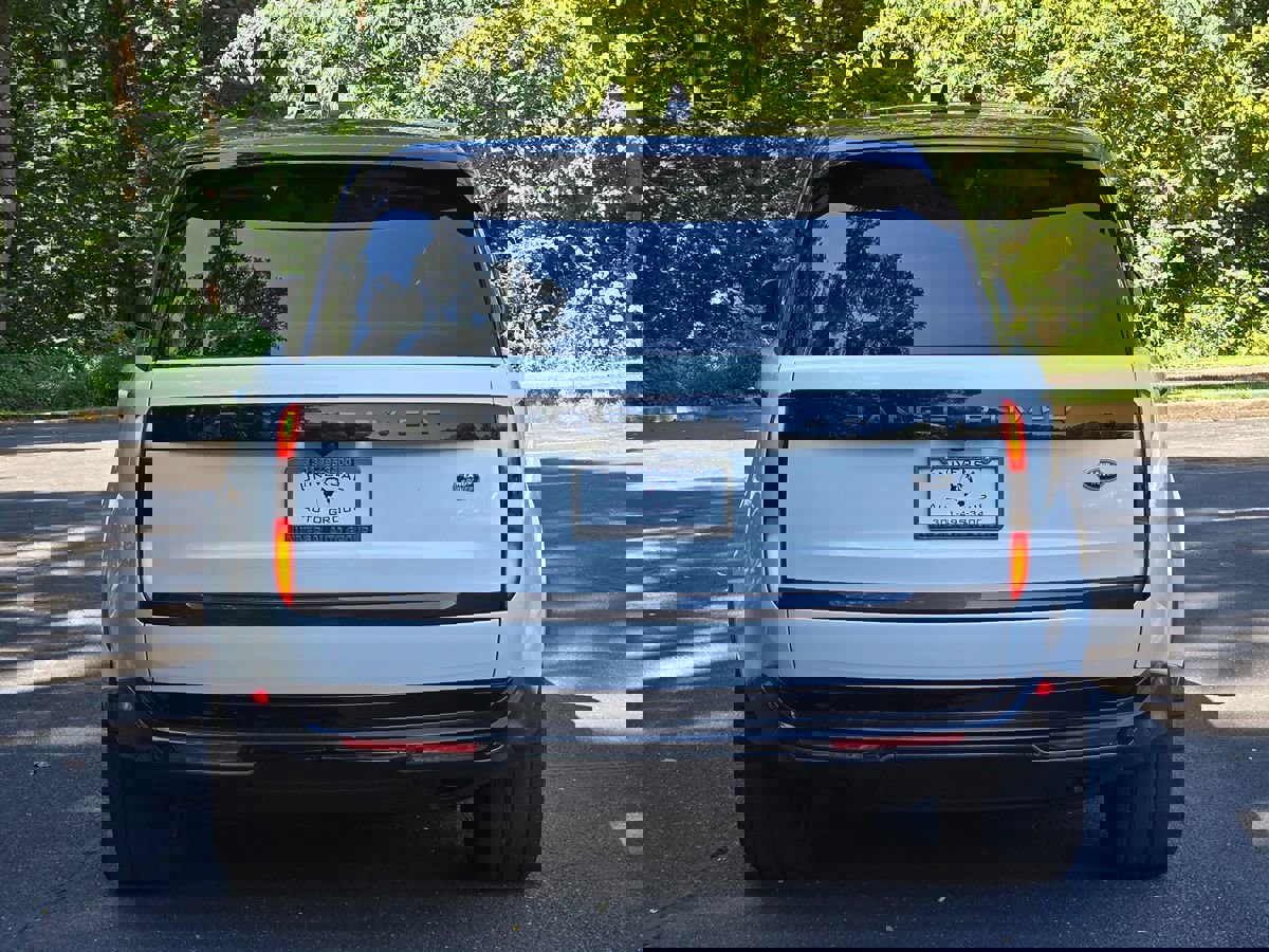 Used 2023 Land Rover Range Rover SE image 5