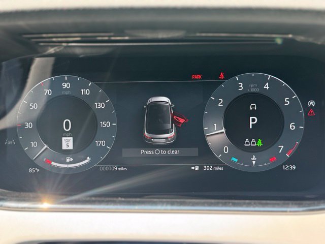 New 2026 Land Rover Range Rover Evoque Hoxton AWD/4WD image 25