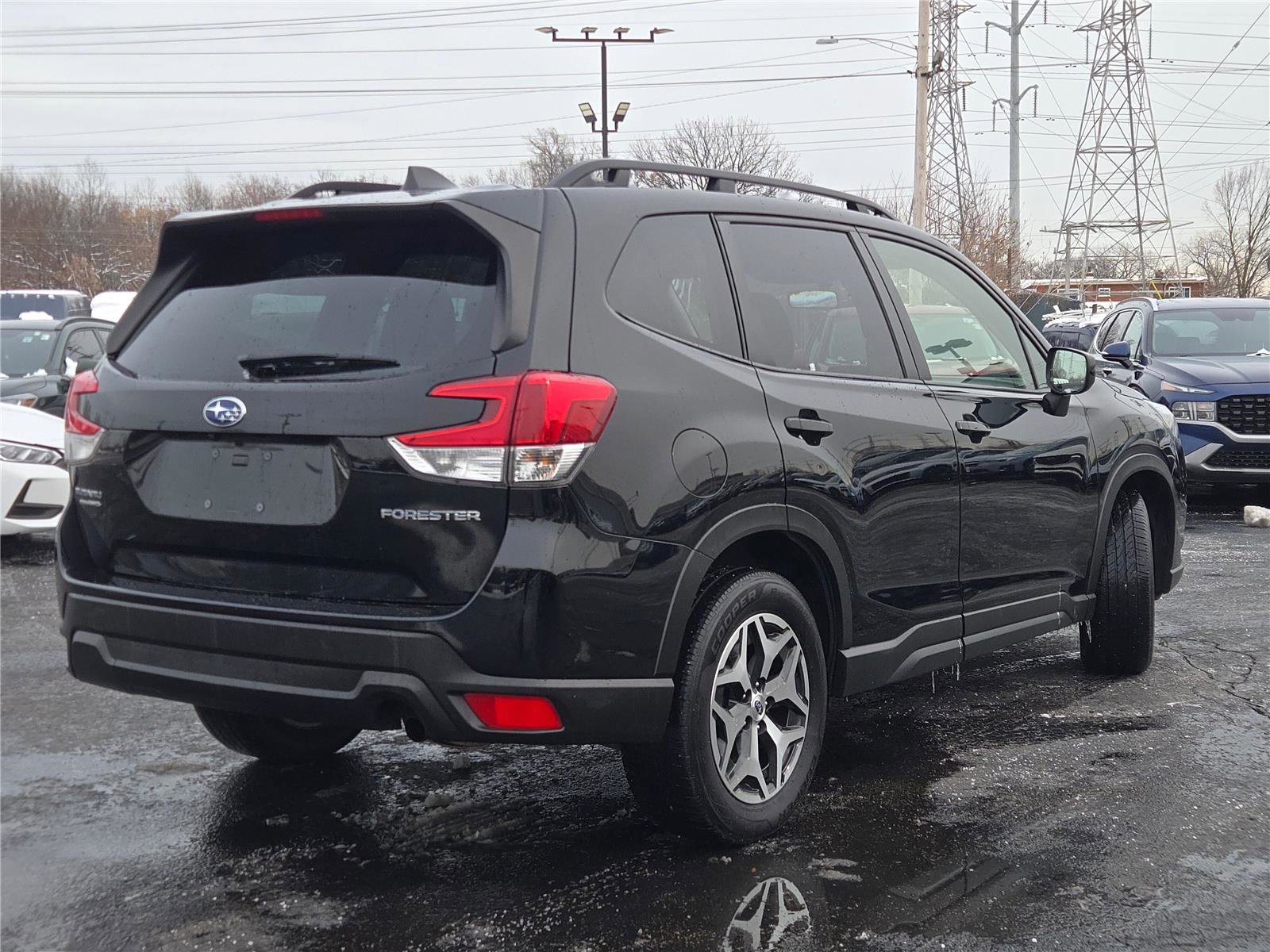 Used 2023 Subaru Forester Premium image 16