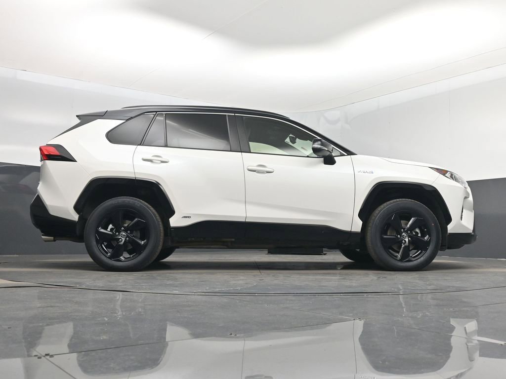 Used 2019 Toyota RAV4 XSE w/ XSE Weather Package image 16