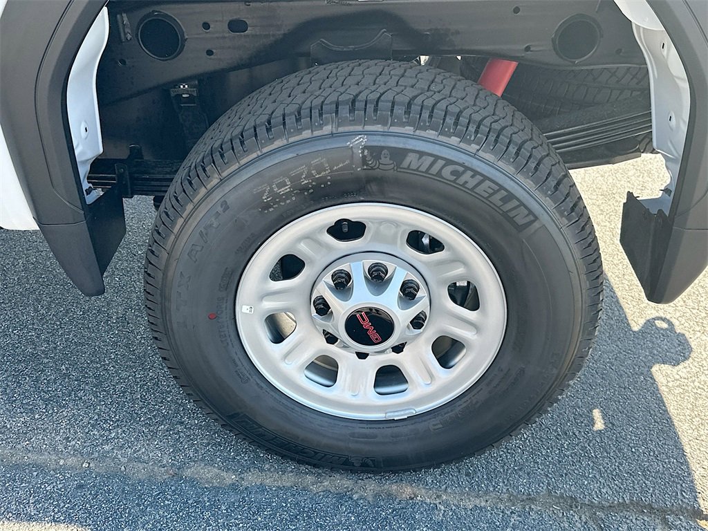 New 2026 GMC Sierra 2500 Pro w/ 1SA Pro Safety Plus Package image 24