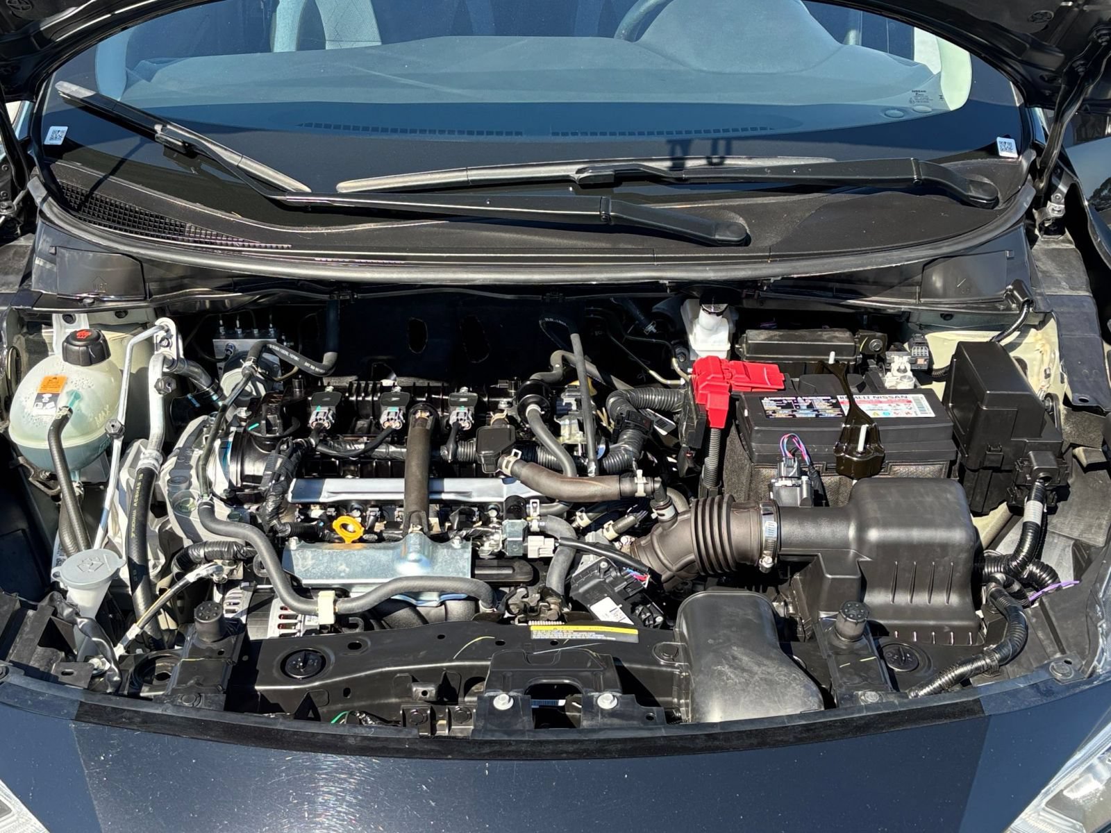 Used 2025 Nissan Versa SV FWD image 31