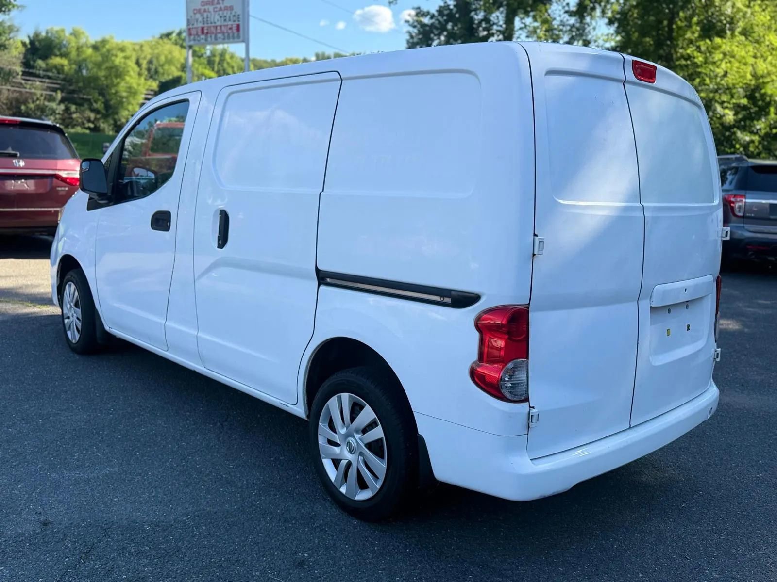 Used 2017 Nissan NV200 SV FWD image 5