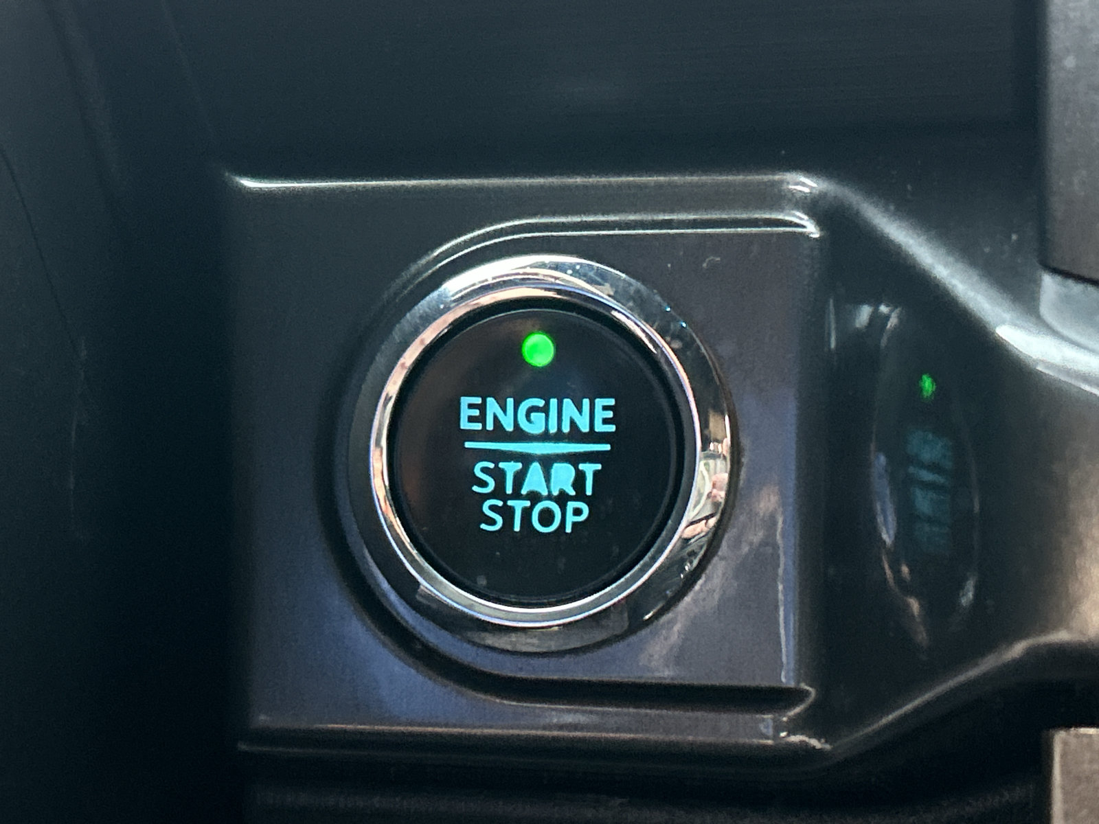 Certified 2022 Ford F150 4x4 SuperCrew image 23