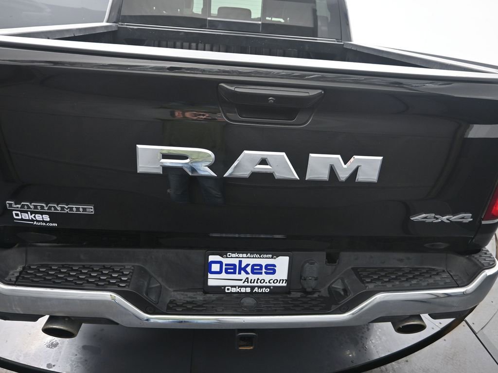 Used 2025 RAM 1500 Laramie image 31