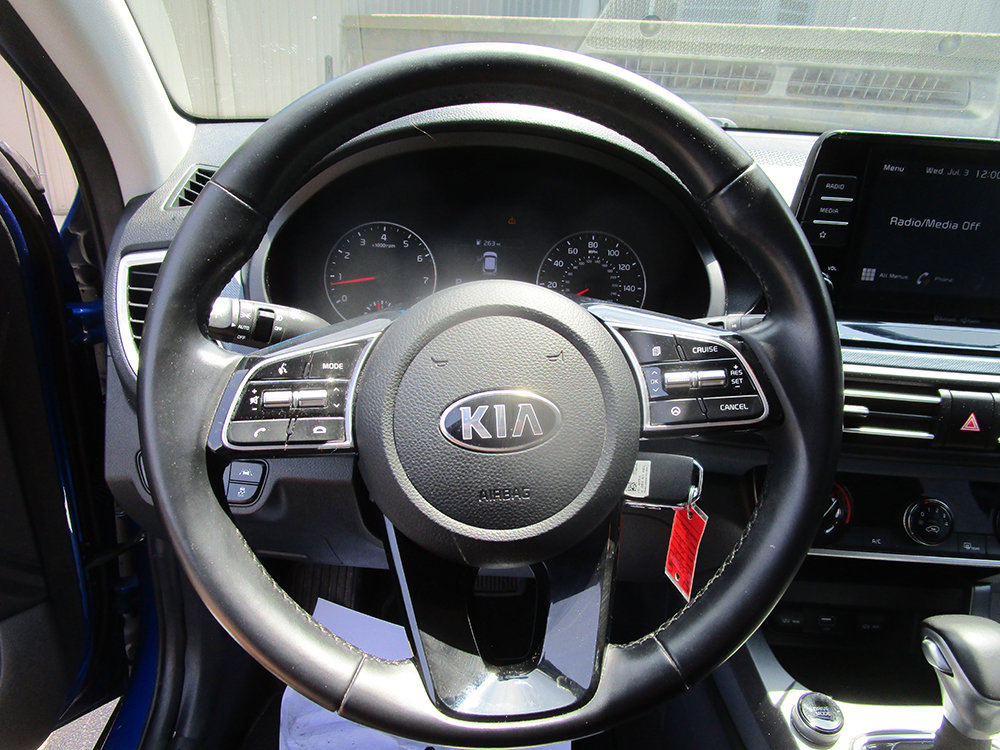 Used 2021 Kia Seltos S AWD/4WD image 17