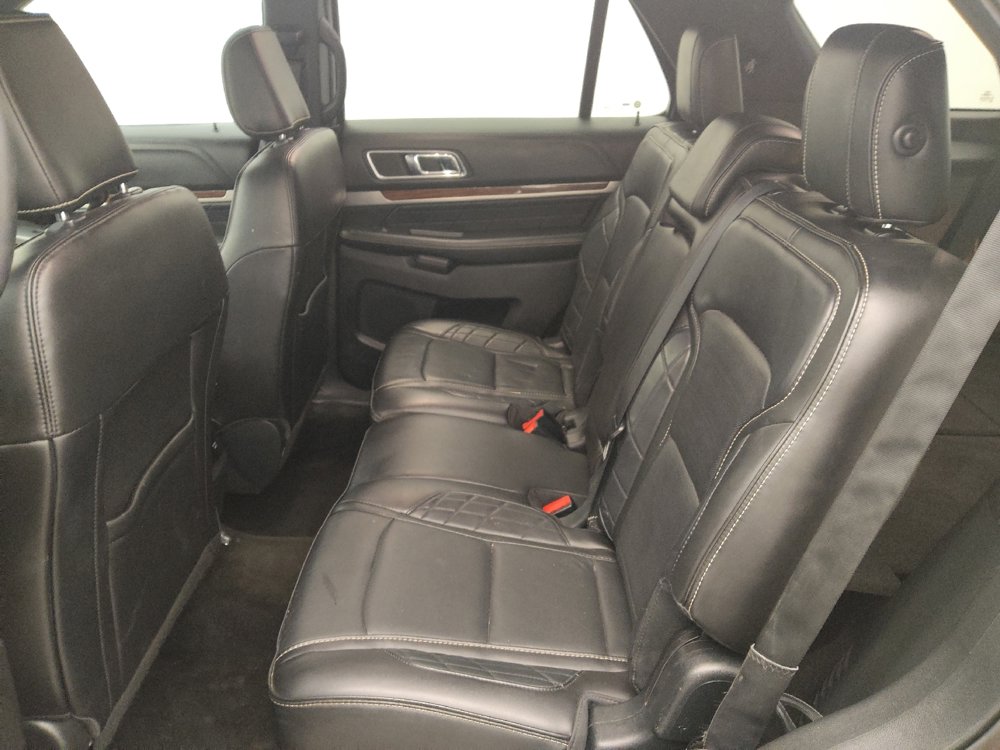 Used 2018 Ford Explorer Platinum AWD/4WD image 18