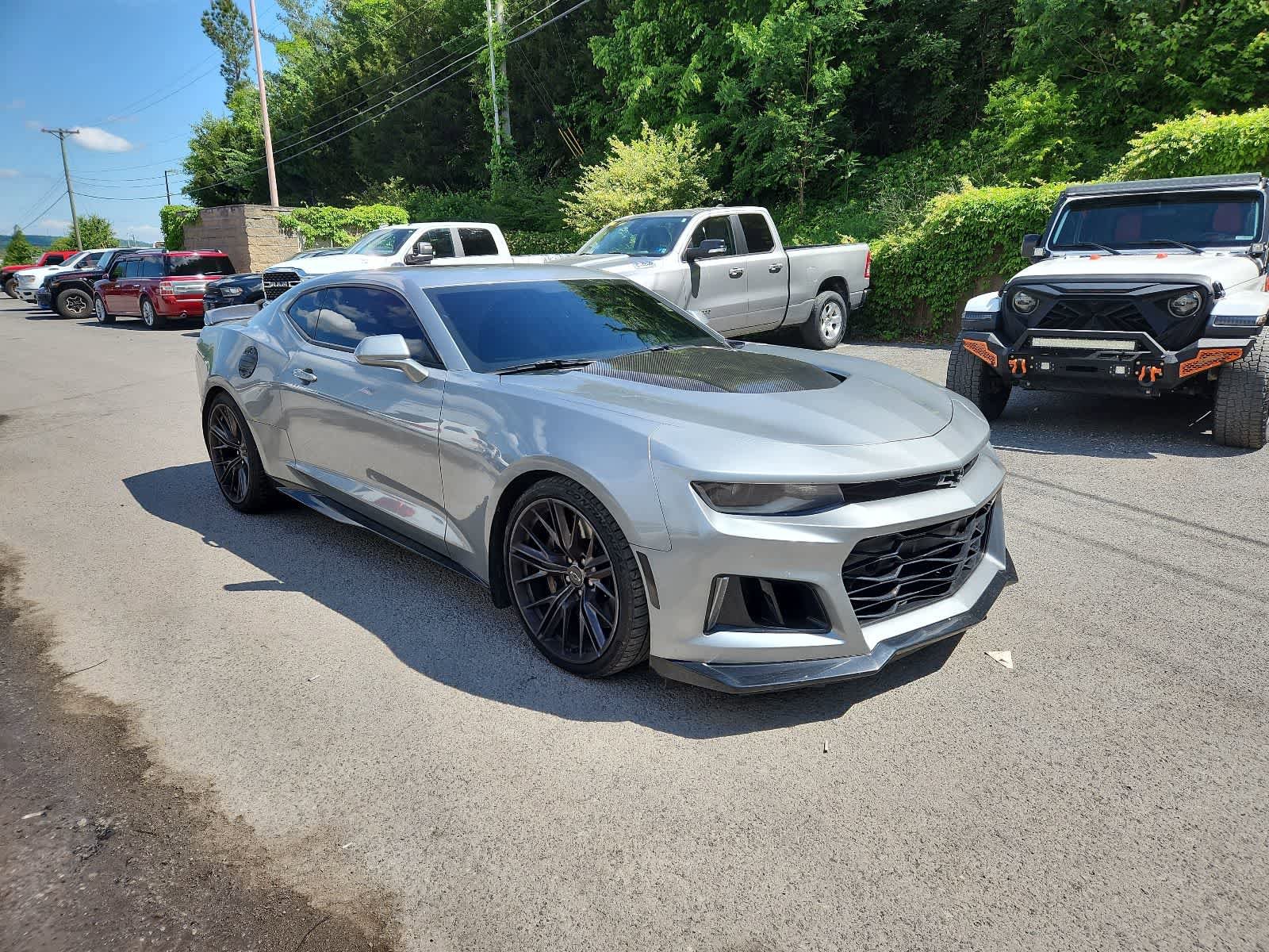 Used 2023 Chevrolet Camaro ZL1 RWD image 7