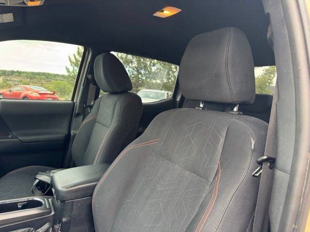 Used 2019 Toyota Tacoma TRD Off-Road w/ Technology Package AWD/4WD image 14
