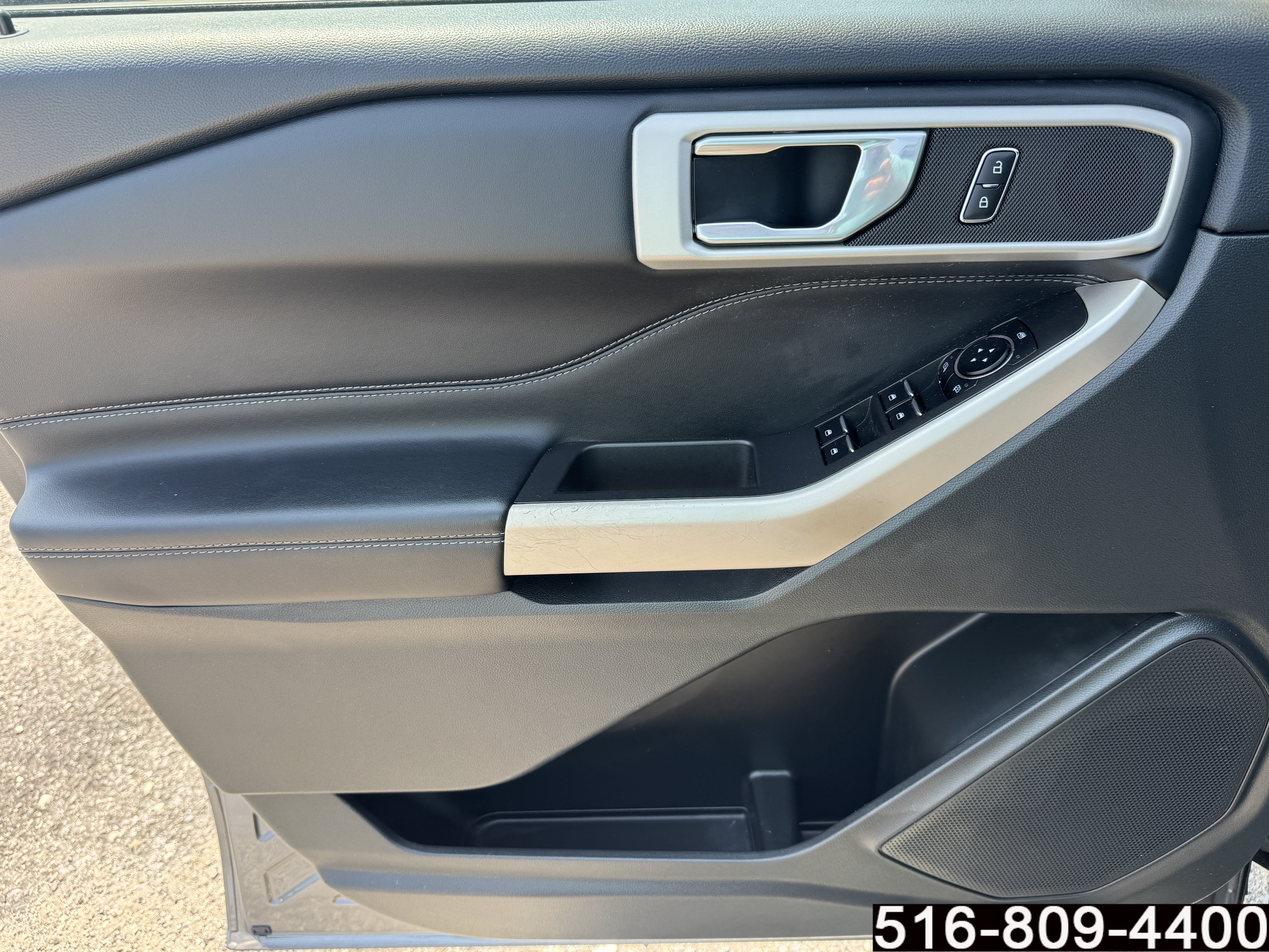 Used 2023 Ford Explorer XLT w/ Equipment Group 202A AWD/4WD image 28
