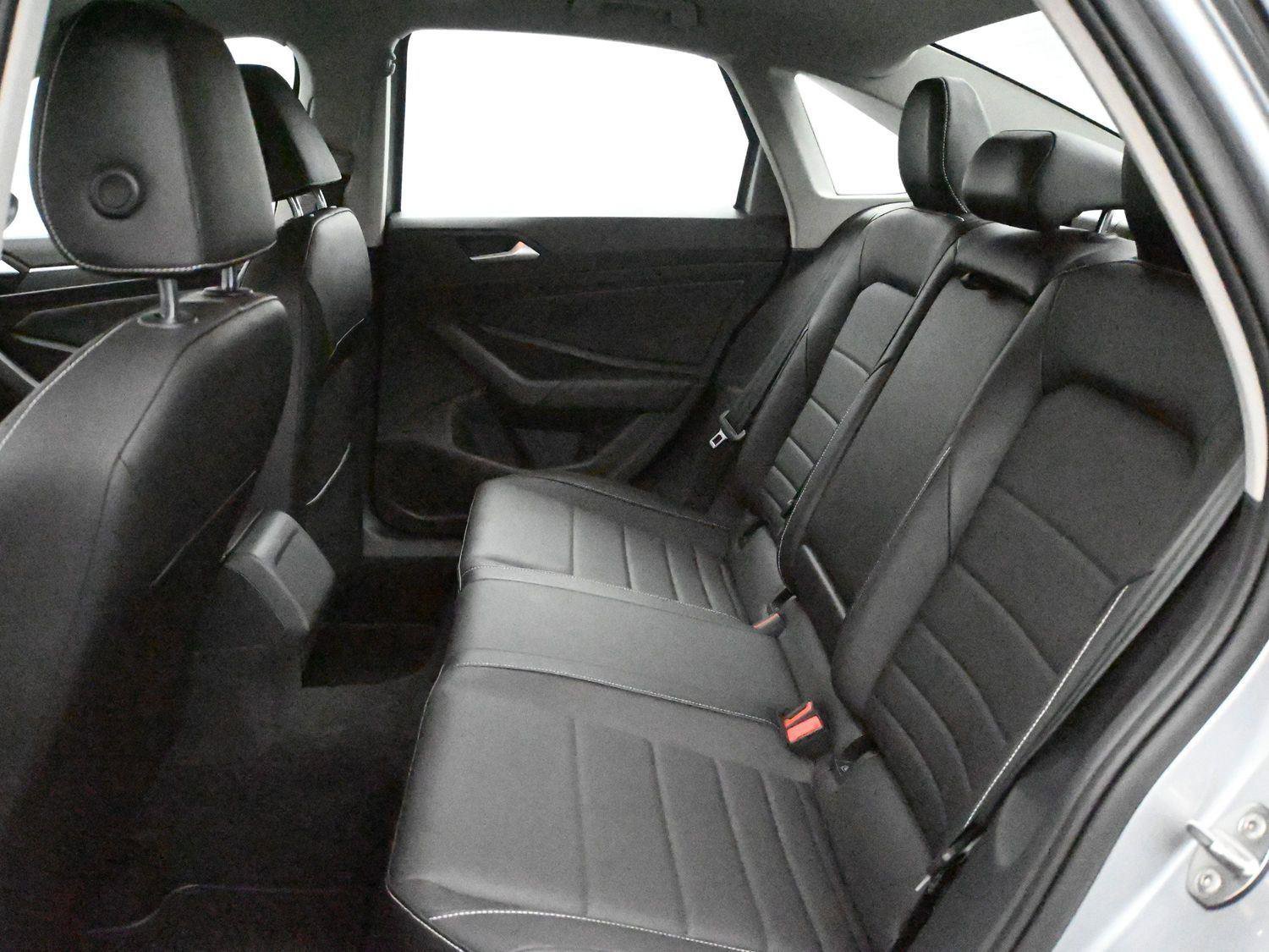 Used 2023 Volkswagen Jetta SE FWD image 8