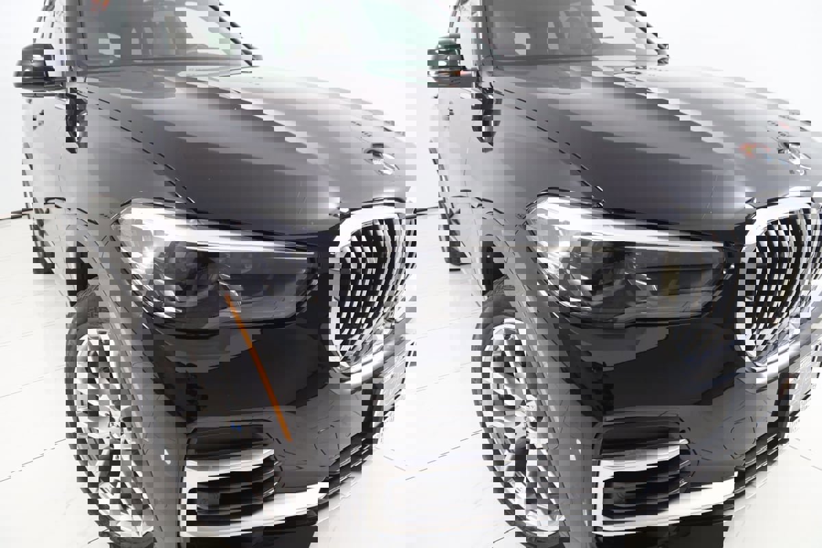 Used 2023 BMW X5 xDrive40i w/ Premium Package image 17