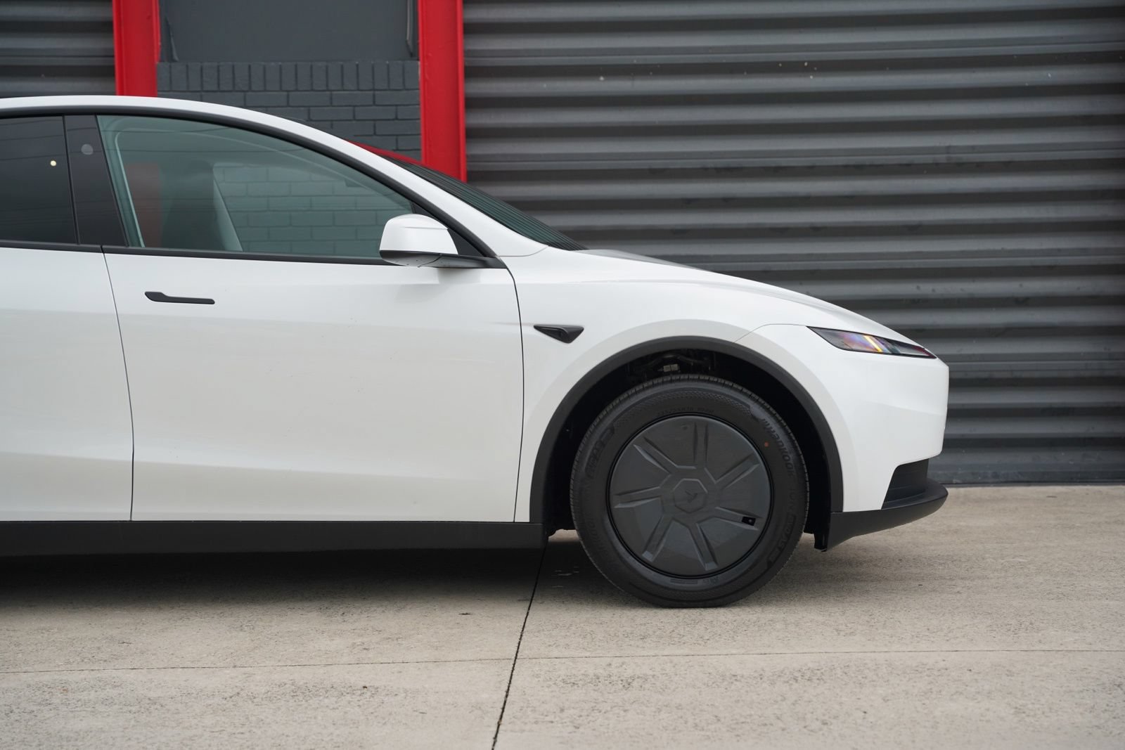 Used 2026 Tesla Model Y 2WD image 12