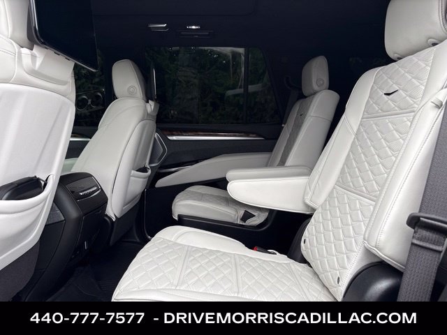 Certified 2025 Cadillac Escalade Sport Platinum w/ LPO, ONYX Package AWD/4WD image 18